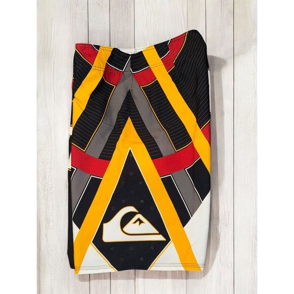 Quiksilver Mens Graphic Board Shorts Multicolor Red/Yellow/Black Swimwear - Picture 2 of 11